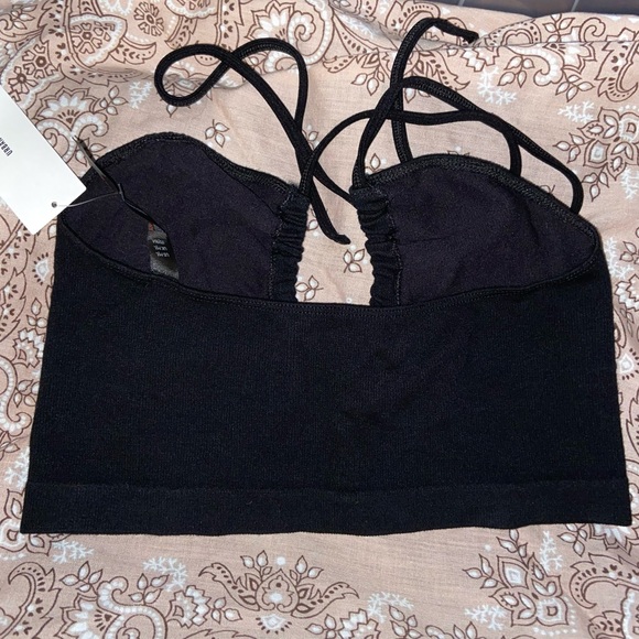 Urban Outfitters x Out From Under Cozy Up Seamless Bra Top - Picture 4 of 4